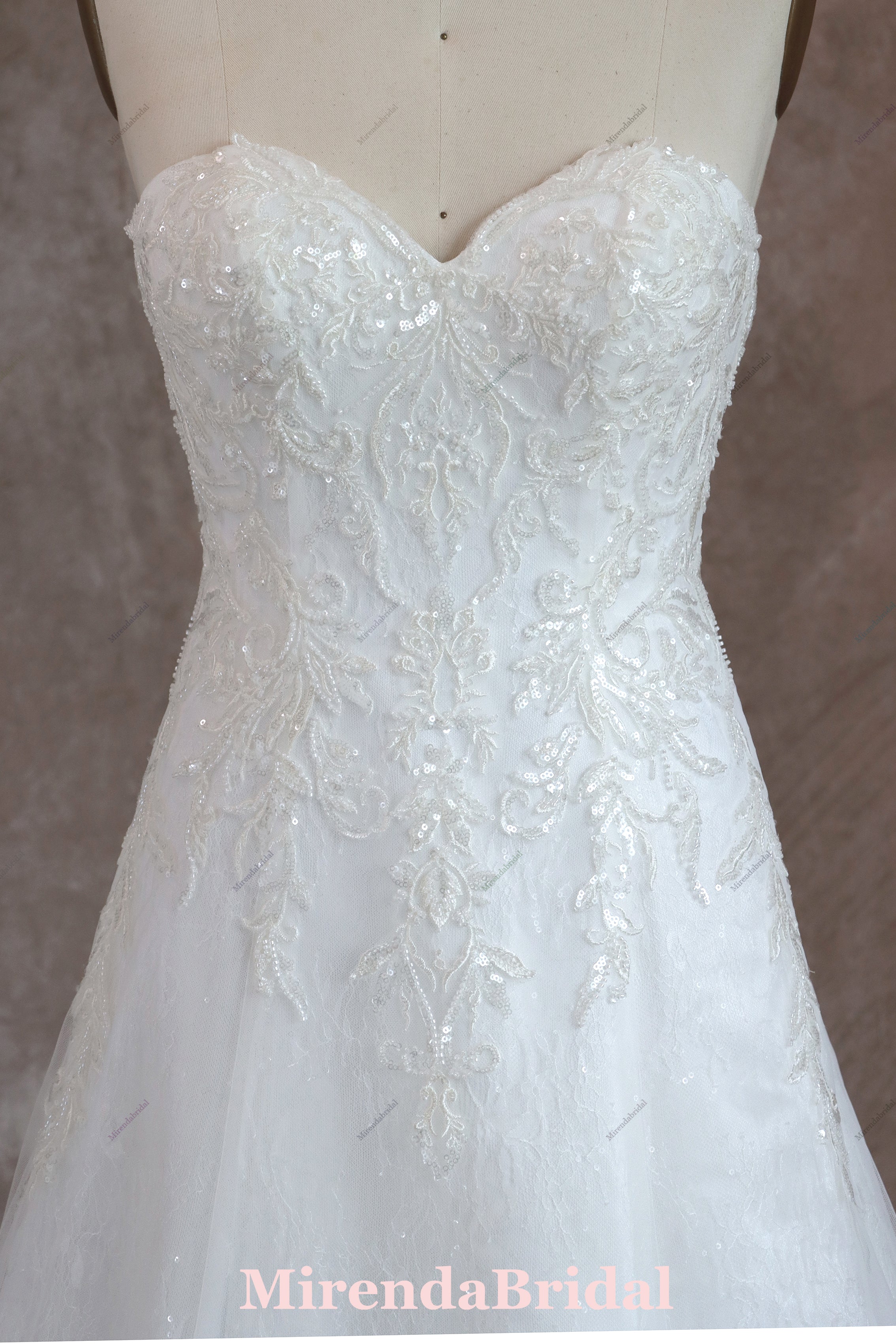 Sweetheart Beaded Lace Applique Bride Gown