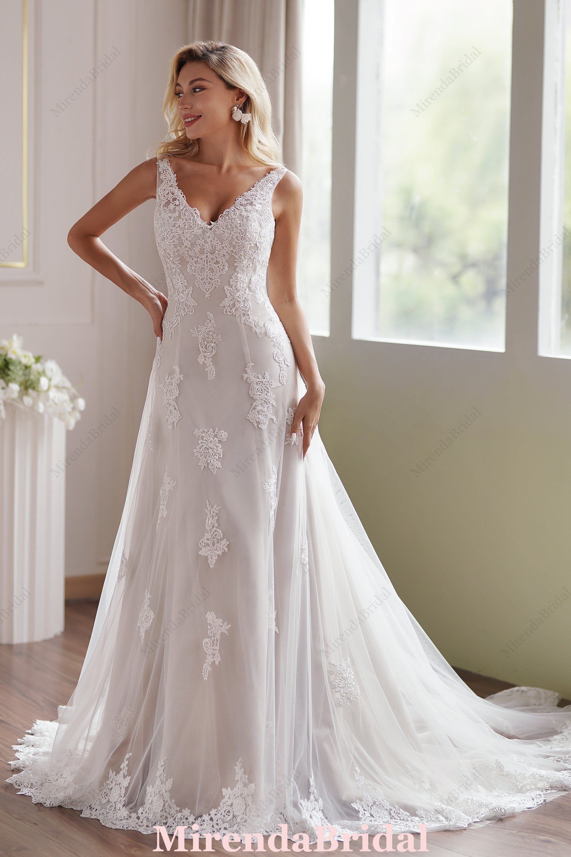 Romantic Strap V-Neck Fit & Flare Wedding Dress