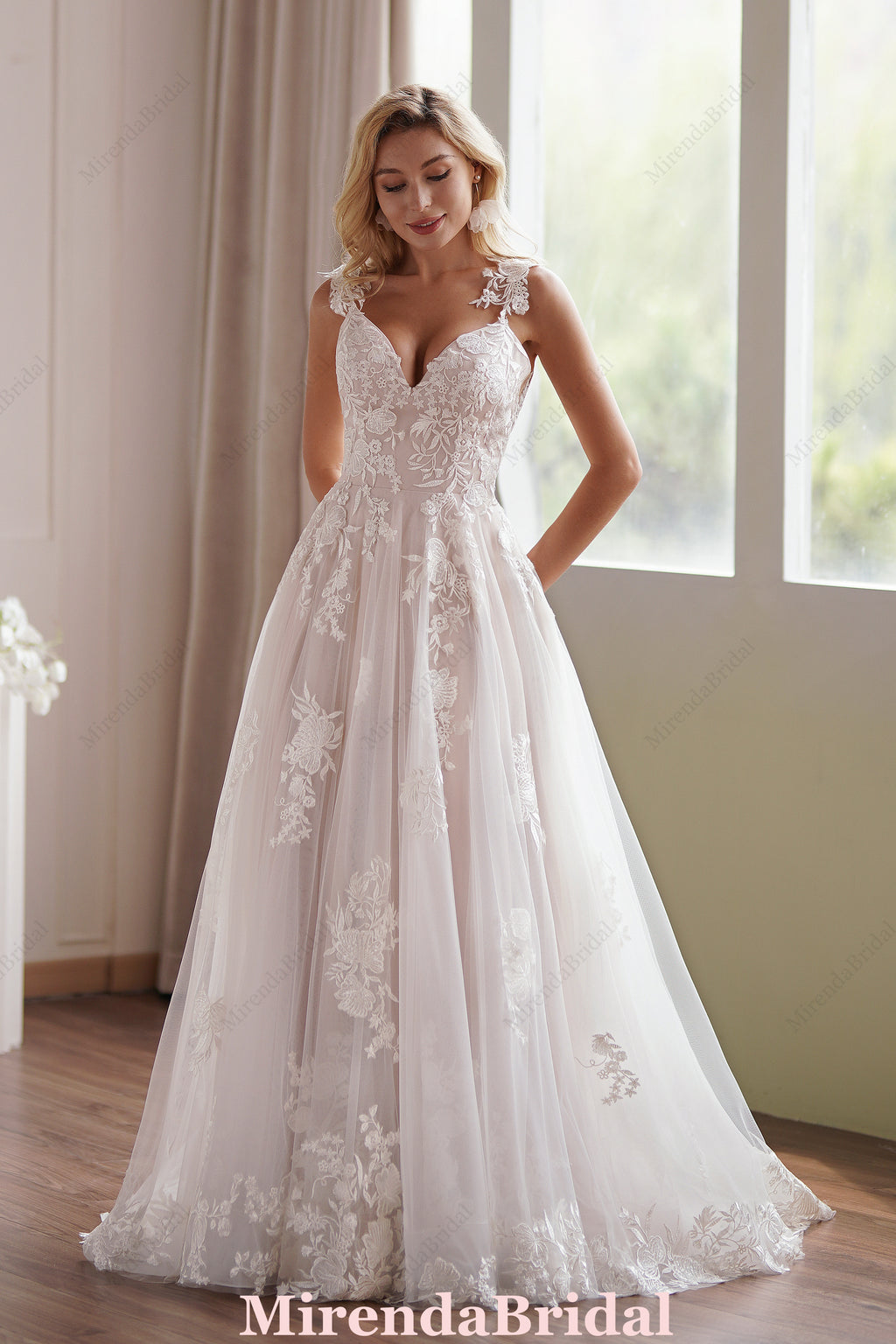 Delicate Shimmering Lace Wedding Gown With Sweetheart Bodice