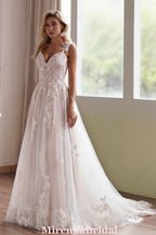 Delicate Shimmering Lace Wedding Gown With Sweetheart Bodice