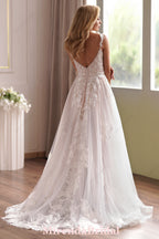 Delicate Shimmering Lace Wedding Gown With Sweetheart Bodice