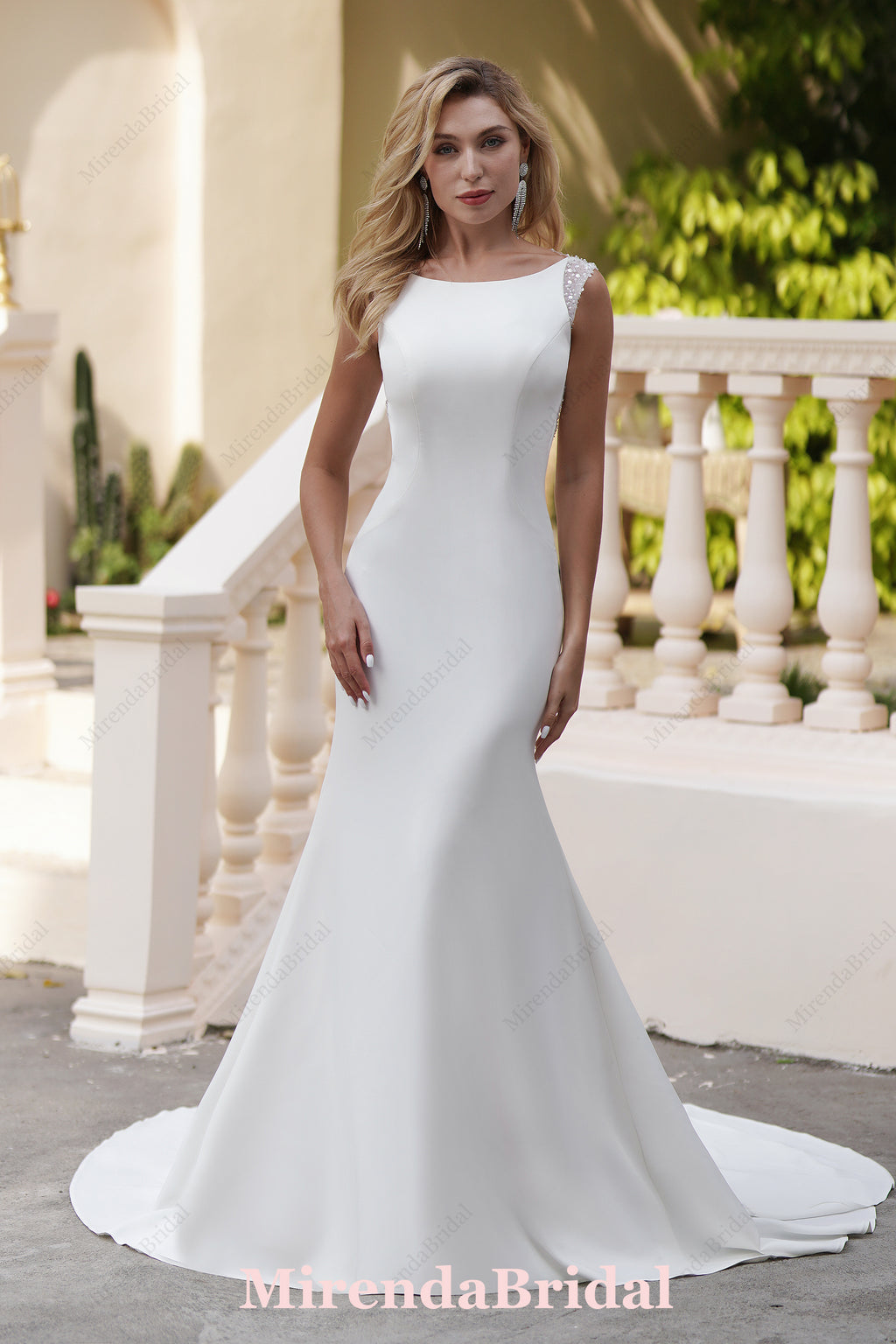 Simple Crepe Wedding Dresses With Beaded Backless
