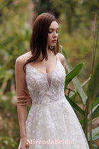 A Precious And Timeless Wedding Dress