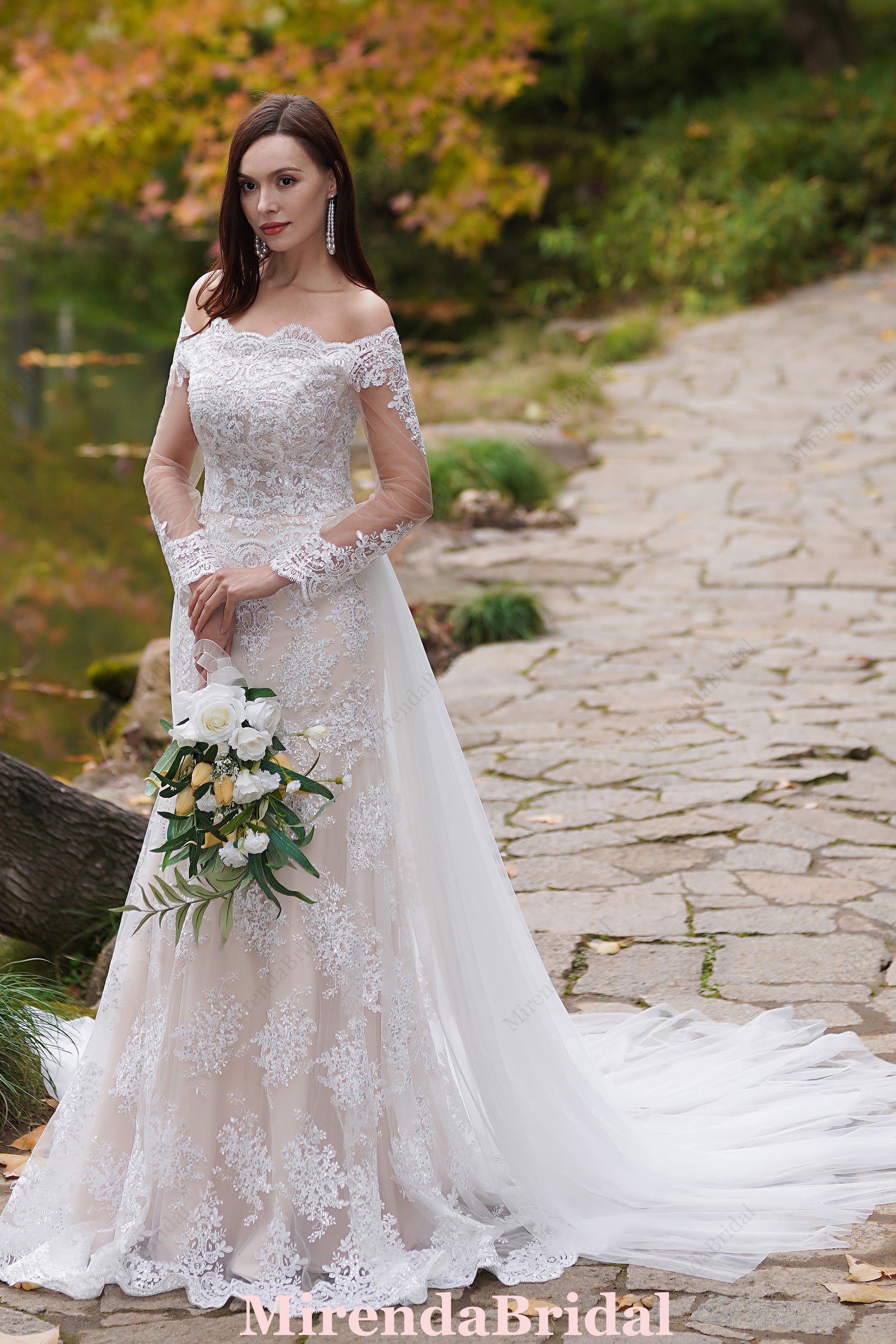 2 in 1 Off The Shoulder Lace Wedding Dress