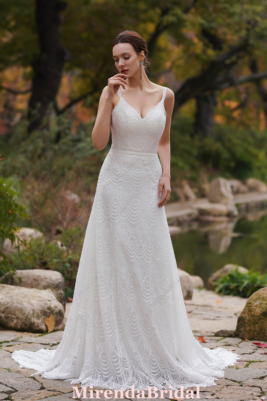 Ripple Patterned Boho Sheath Wedding Dress