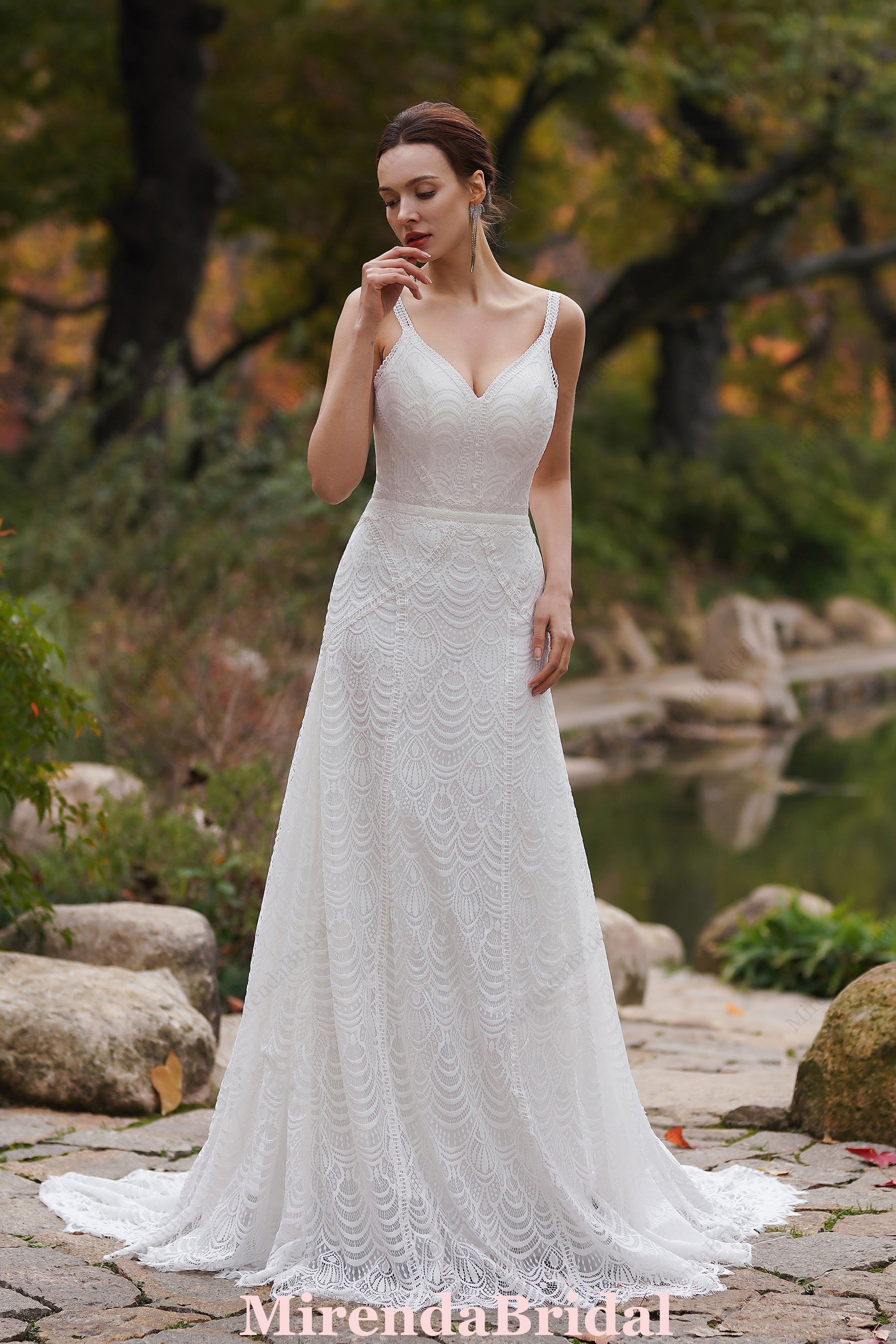 Ripple Patterned Boho Sheath Wedding Dress